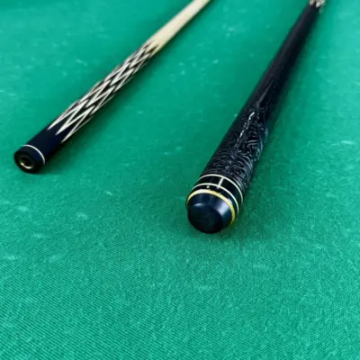 Більярдний кий, корона, вісім пір’їн, ебеновий виріз 1 частина. изображение
