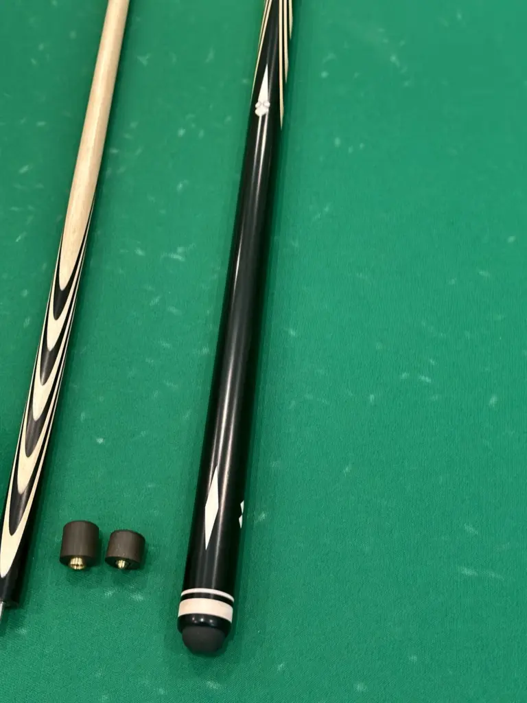 bilyardnyj-kij-10-zapilov-eben-inkrustacziya-4-scaled