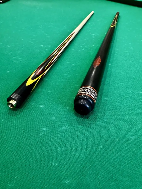 білярний-кий-чветокпопугайг-черний-жовтий-красний-граб-4-лучевичий-напряженний-ас-3-масштабований