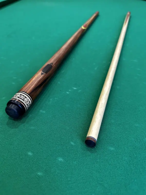 bilyardnyj-kij-czvetokpopugaj-palisandr-4-luchevoj-napryazhennyj-as-2-scaled-2