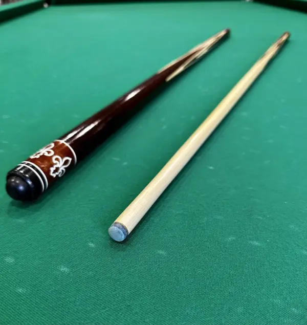 bilyardnyj-kij-korona-inkrustacziya-dlinnyj-zapil-gorlachyov-1sht.-2-scaled-2