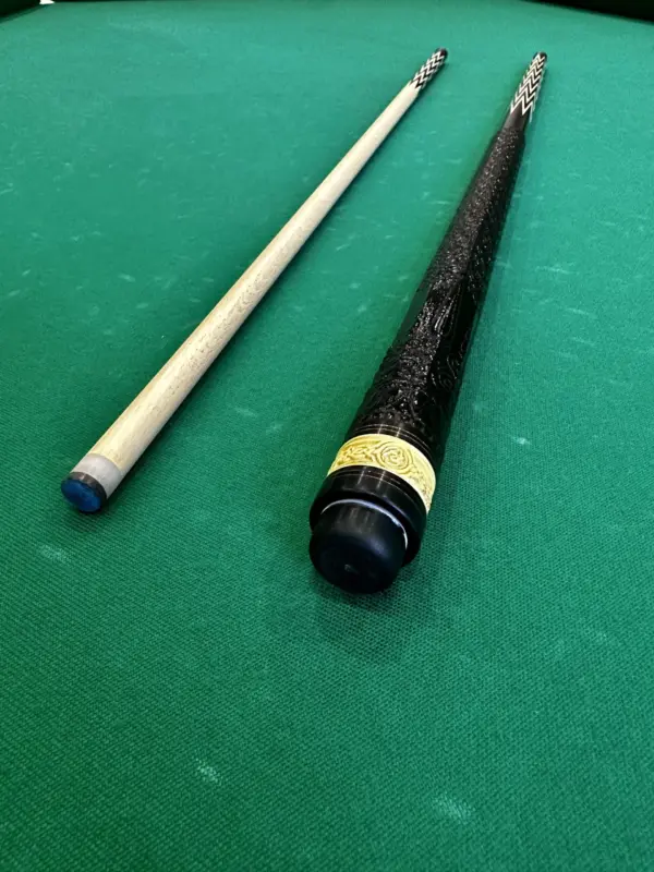 bilyardnyj-kij-korona-vosmi-perevaya-eben-nasechka-3-scaled-2