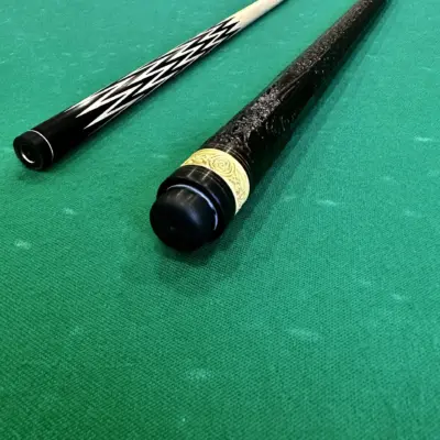 Бильярдный кий Корона восьми перьевая Эбен насечка 1шт. изображение