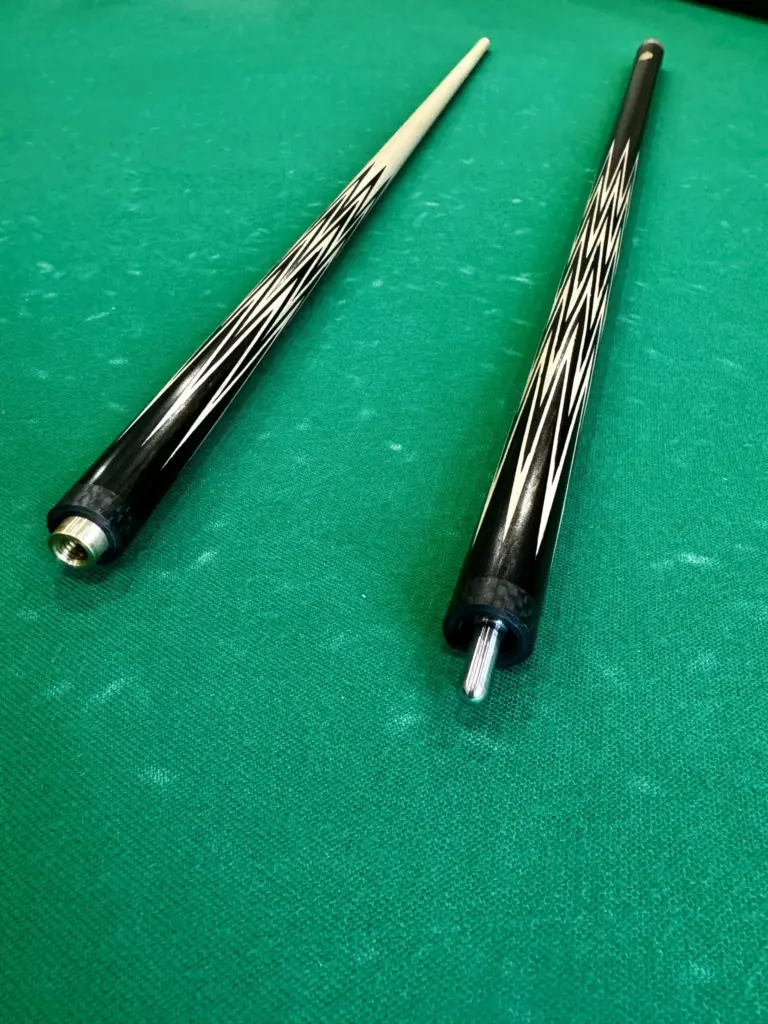 Бильярдный кий Корона восьми перьевая стрела Эбен насечка (1)|Бильярдный кий Корона восьми перьевая стрела Эбен насечка (2)|Бильярдный кий Корона восьми перьевая стрела Эбен насечка (3)