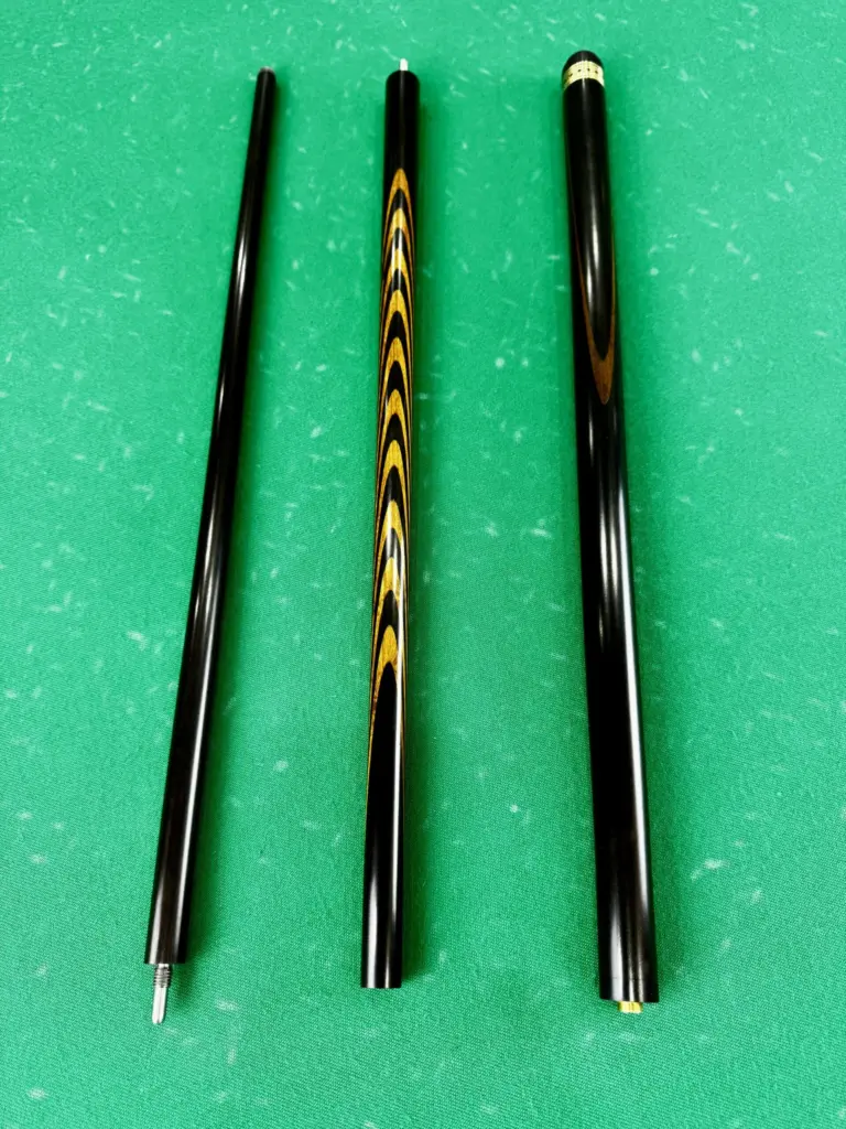 bilyardnyj-kij-trehsostavnoj-9-zapilov-chernyj-grab-lapacho-chernyj-shaft-1-scaled