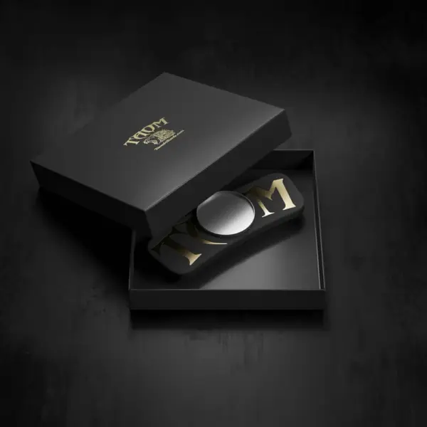 Держатель для мела TAOM MAGNETITE CHALK HOLDER Магнитный черный 1шт (1)|Держатель для мела TAOM MAGNETITE CHALK HOLDER Магнитный черный 1шт (2)