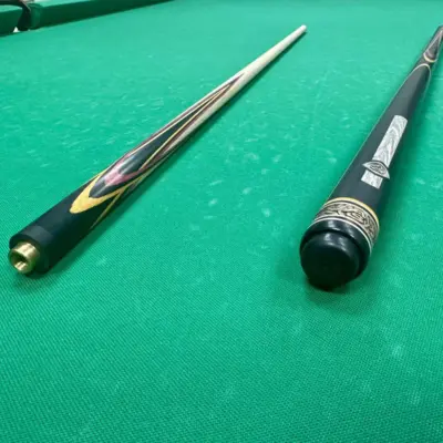 Більярдний кий Квітка (папуга) Чорний + рожевий + жовтий + сірий граб 4 балки з акцентом AS изображение