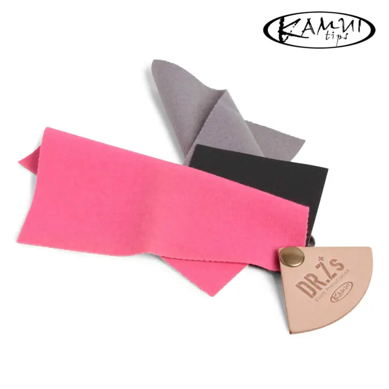 nabor-salfetok-dlya-chistki-i-polirovki-bilyardnogo-kiya-kamui-dr.z-shaft-prescription-in-pink-and-gray-9