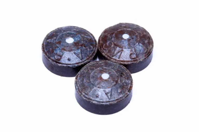 naklejka-dlya-bilyardnogo-kiya-vitaliya-griza-belaya-3-scaled-2