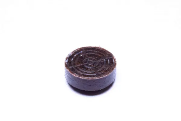 naklejka-dlya-bilyardnogo-kiya-vitaliya-griza-krasnaya-2-scaled-2