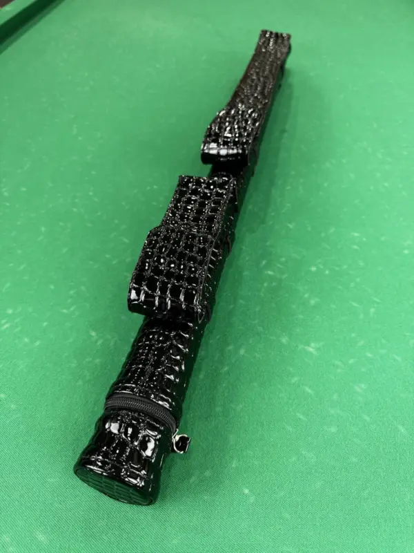 Тубус для бильярдного кия Super Diamond два кармана на пристежках крокодил глянец 1шт (1)|Тубус для бильярдного кия Super Diamond карман на пристежках гладкий 1шт (4)|Тубус для бильярдного кия Super Diamond два кармана на пристежках крокодил глянец 1шт (2)|Тубус для бильярдного кия Super Diamond два кармана на пристежках крокодил глянец 1шт (3)|Тубус для бильярдного кия Super Diamond два кармана на пристежках крокодил глянец 1шт (4)