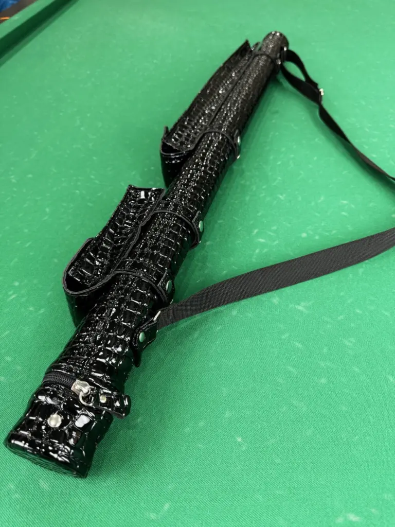 tubus-dlya-bilyardnogo-kiya-super-diamond-dva-karmana-na-pristezhkah-krokodil-glyanecz-1sht-2-scaled