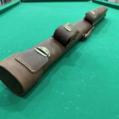 Тюбик для більярдного кийка, шкіряний коричневий, ручної роботи з двома кишенями изображение