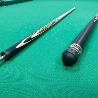 Більярдний сигнал: бумеранг, чорний граб, бокоте, Рой Микола. изображение